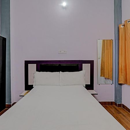 Oyo Hotel Crown Lucknow Ngoại thất bức ảnh